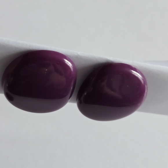 Vintage earrings clip on purple plastic cabochons retro - Picture 5 of 11